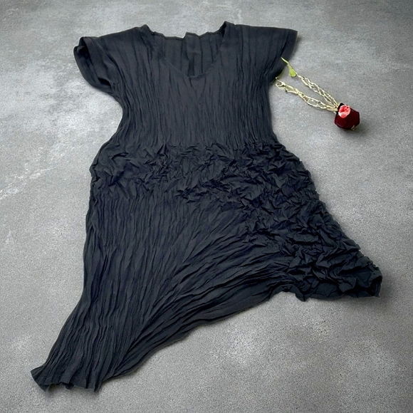 Babette Crinkle Pleat Tunic Dress Size XS Black V-Neck Asymmetrical Designer USA - Picture 1 of 8